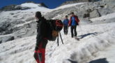 Montañeros en el glaciar del Aneto