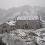 Refugio de La Renclusa nevado el 14/9/2017